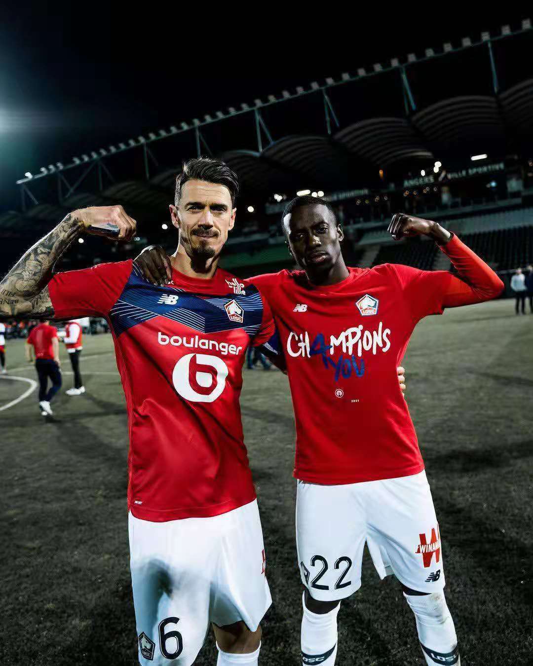 全自动铝条折弯机